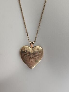 Vtg PPC 14k Gold Rolled Filled Heart Locket Necklace with Floral Engraving